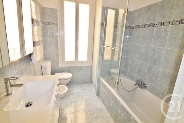 Afficher la photo en grand Appartement F3 à vendre - 3 pièces - 68.25 m2 - NICE - 06 - PROVENCE-ALPES-COTE-D-AZUR - Century 21 Lafage Transactions