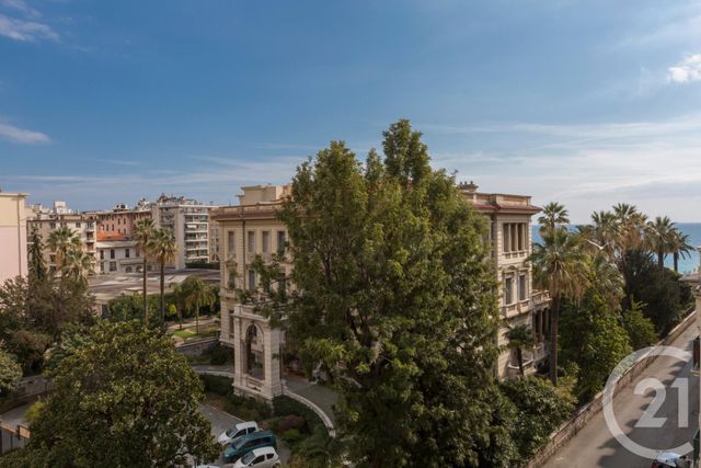 Afficher la photo en grand Appartement F3 à vendre - 3 pièces - 68.25 m2 - NICE - 06 - PROVENCE-ALPES-COTE-D-AZUR - Century 21 Lafage Transactions