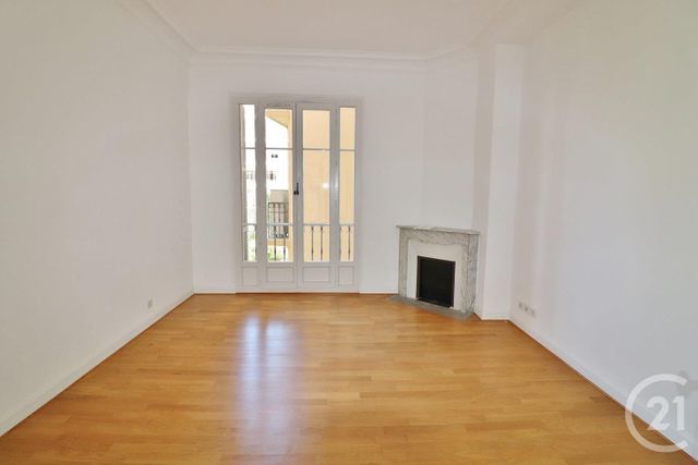Afficher la photo en grand Appartement F4 à vendre - 4 pièces - 95.77 m2 - NICE - 06 - PROVENCE-ALPES-COTE-D-AZUR - Century 21 Lafage Transactions