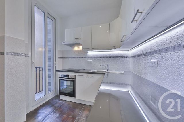 Afficher la photo en grand Appartement F4 à vendre - 4 pièces - 105.65 m2 - NICE - 06 - PROVENCE-ALPES-COTE-D-AZUR - Century 21 Lafage Transactions