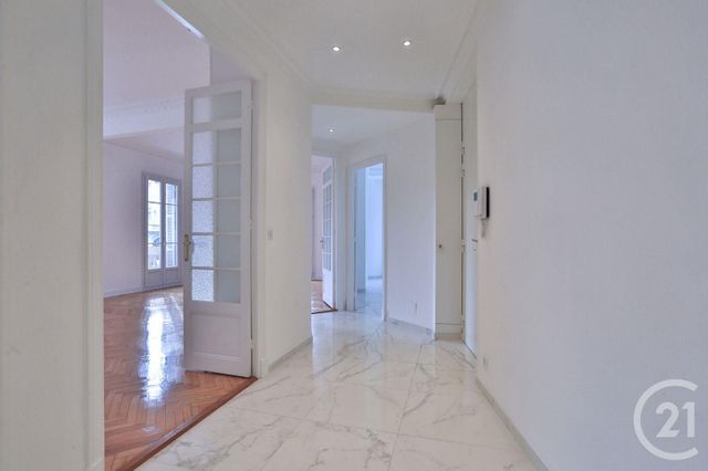 Afficher la photo en grand Appartement F4 à vendre - 4 pièces - 105.65 m2 - NICE - 06 - PROVENCE-ALPES-COTE-D-AZUR - Century 21 Lafage Transactions