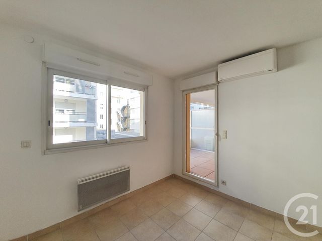 Afficher la photo en grand Appartement F3 à vendre - 3 pièces - 60.02 m2 - NICE - 06 - PROVENCE-ALPES-COTE-D-AZUR - Century 21 Lafage Transactions