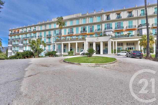 Afficher la photo en grand Appartement F2 à vendre - 2 pièces - 45.0 m2 - NICE - 06 - PROVENCE-ALPES-COTE-D-AZUR - Century 21 Lafage Transactions
