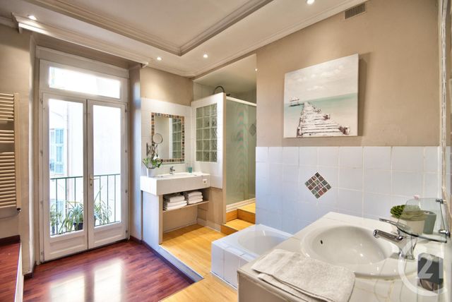 Afficher la photo en grand Appartement F4 à vendre - 4 pièces - 120.0 m2 - NICE - 06 - PROVENCE-ALPES-COTE-D-AZUR - Century 21 Lafage Transactions