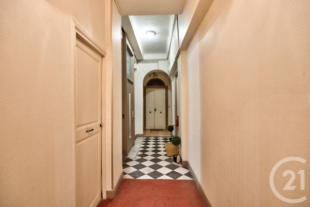 Afficher la photo en grand Appartement F4 à vendre - 4 pièces - 120.0 m2 - NICE - 06 - PROVENCE-ALPES-COTE-D-AZUR - Century 21 Lafage Transactions