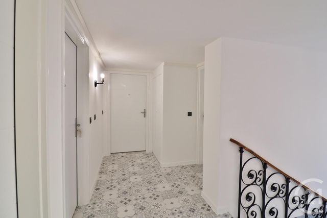 Afficher la photo en grand Appartement F2 à vendre - 2 pièces - 31.3 m2 - NICE - 06 - PROVENCE-ALPES-COTE-D-AZUR - Century 21 Lafage Transactions