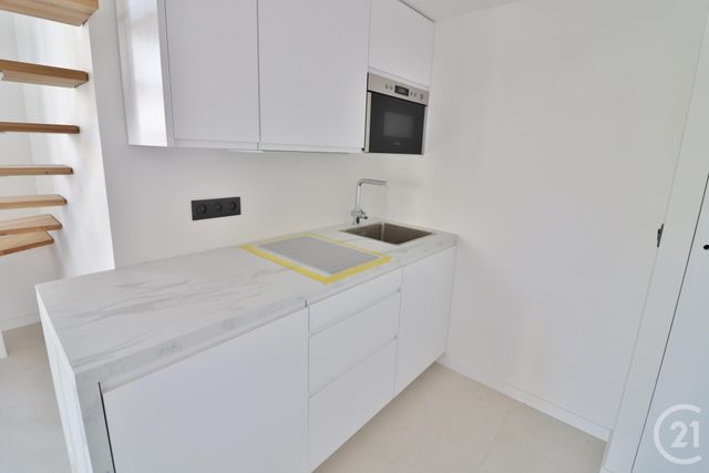 Afficher la photo en grand Appartement F2 à vendre - 2 pièces - 31.3 m2 - NICE - 06 - PROVENCE-ALPES-COTE-D-AZUR - Century 21 Lafage Transactions