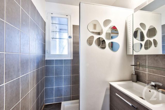 Afficher la photo en grand Appartement F3 à vendre - 3 pièces - 42.95 m2 - VILLEFRANCHE SUR MER - 06 - PROVENCE-ALPES-COTE-D-AZUR - Century 21 Lafage Transactions