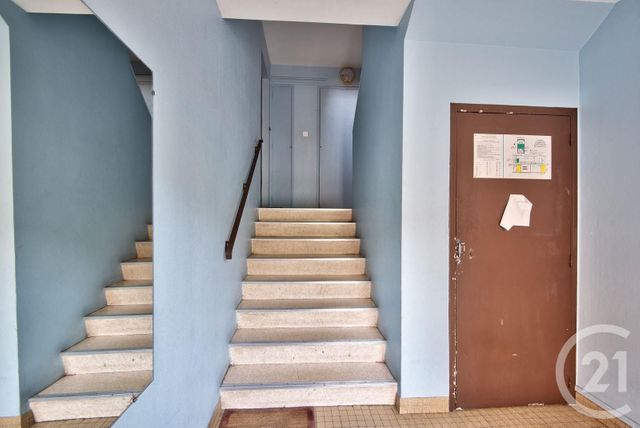 Afficher la photo en grand Appartement F3 à vendre - 3 pièces - 42.95 m2 - VILLEFRANCHE SUR MER - 06 - PROVENCE-ALPES-COTE-D-AZUR - Century 21 Lafage Transactions