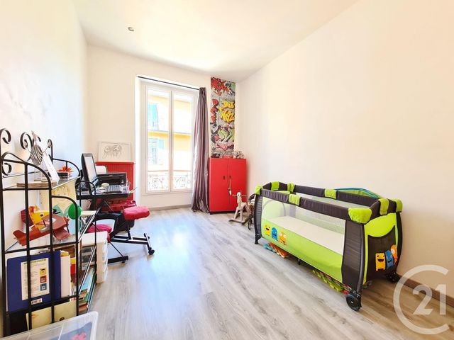 Afficher la photo en grand Appartement F3 à vendre - 3 pièces - 70.0 m2 - NICE - 06 - PROVENCE-ALPES-COTE-D-AZUR - Century 21 Lafage Transactions