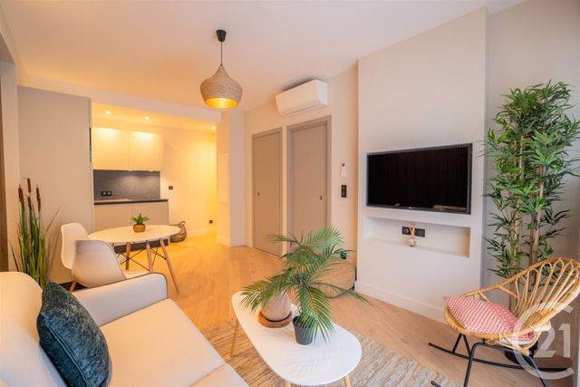 Afficher la photo en grand Appartement F2 à vendre - 2 pièces - 33.0 m2 - NICE - 06 - PROVENCE-ALPES-COTE-D-AZUR - Century 21 Lafage Transactions