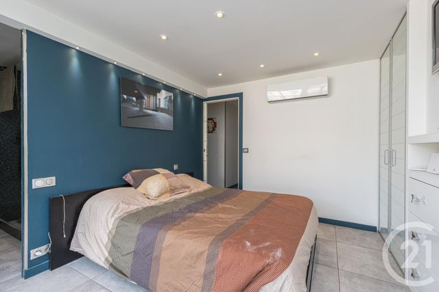 Appartement F4 à vendre - 4 pièces - 96.17 m2 - NICE - 06 - PROVENCE-ALPES-COTE-D-AZUR - Century 21 Lafage Transactions Appartement F4 à vendre - 4 pièces - 96.17 m2 - NICE - 06 - PROVENCE-ALPES-COTE-D-AZUR - Century 21 Lafage Transactions