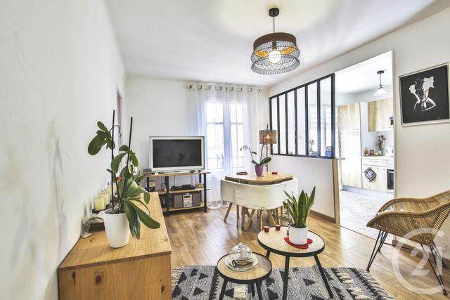 Afficher la photo en grand Appartement F2 à vendre - 2 pièces - 41.75 m2 - NICE - 06 - PROVENCE-ALPES-COTE-D-AZUR - Century 21 Lafage Transactions