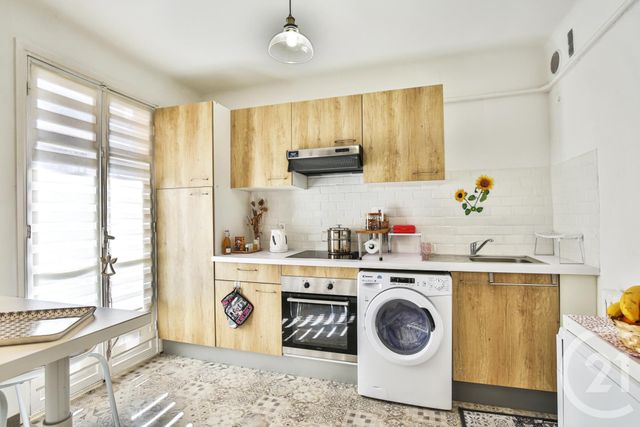 Afficher la photo en grand Appartement F2 à vendre - 2 pièces - 41.75 m2 - NICE - 06 - PROVENCE-ALPES-COTE-D-AZUR - Century 21 Lafage Transactions