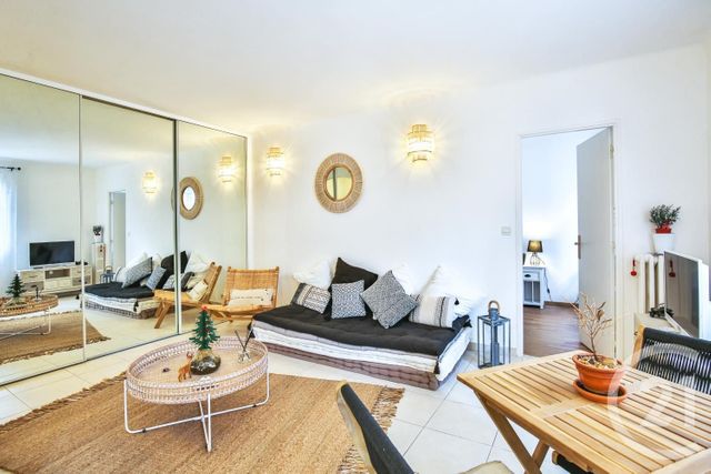Afficher la photo en grand Appartement F2 à vendre - 2 pièces - 41.0 m2 - NICE - 06 - PROVENCE-ALPES-COTE-D-AZUR - Century 21 Lafage Transactions
