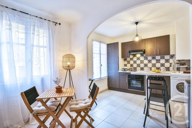 Afficher la photo en grand Appartement F2 à vendre - 2 pièces - 41.0 m2 - NICE - 06 - PROVENCE-ALPES-COTE-D-AZUR - Century 21 Lafage Transactions