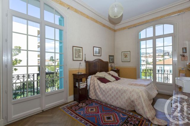 Afficher la photo en grand maison à vendre - 10 pièces - 340.0 m2 - NICE - 06 - PROVENCE-ALPES-COTE-D-AZUR - Century 21 Lafage Transactions