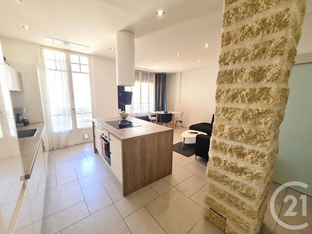 Afficher la photo en grand Appartement F3 à vendre - 3 pièces - 60.0 m2 - NICE - 06 - PROVENCE-ALPES-COTE-D-AZUR - Century 21 Lafage Transactions