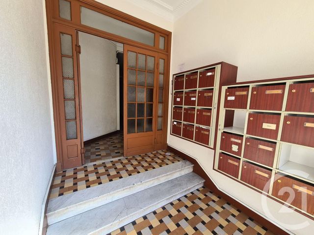 Afficher la photo en grand Appartement F3 à vendre - 3 pièces - 60.0 m2 - NICE - 06 - PROVENCE-ALPES-COTE-D-AZUR - Century 21 Lafage Transactions