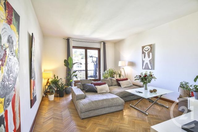 Afficher la photo en grand Appartement F3 à vendre - 3 pièces - 80.0 m2 - VILLEFRANCHE SUR MER - 06 - PROVENCE-ALPES-COTE-D-AZUR - Century 21 Lafage Transactions