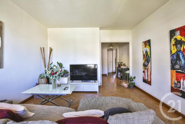 Afficher la photo en grand Appartement F3 à vendre - 3 pièces - 80.0 m2 - VILLEFRANCHE SUR MER - 06 - PROVENCE-ALPES-COTE-D-AZUR - Century 21 Lafage Transactions