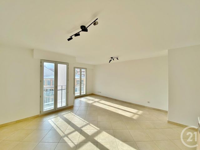 Afficher la photo en grand Appartement F3 à vendre - 3 pièces - 68.0 m2 - NICE - 06 - PROVENCE-ALPES-COTE-D-AZUR - Century 21 Lafage Transactions