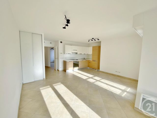 Afficher la photo en grand Appartement F3 à vendre - 3 pièces - 68.0 m2 - NICE - 06 - PROVENCE-ALPES-COTE-D-AZUR - Century 21 Lafage Transactions