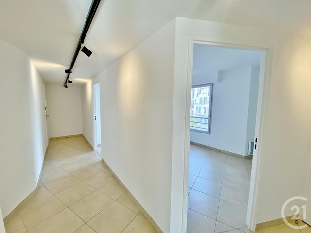 Afficher la photo en grand Appartement F3 à vendre - 3 pièces - 68.0 m2 - NICE - 06 - PROVENCE-ALPES-COTE-D-AZUR - Century 21 Lafage Transactions