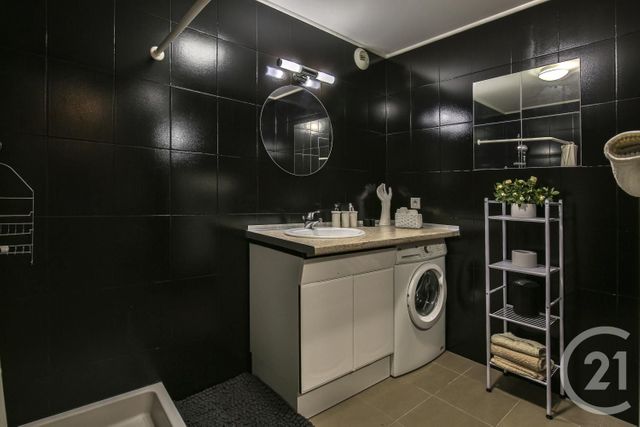 Appartement F3 à vendre - 3 pièces - 92.0 m2 - NICE - 06 - PROVENCE-ALPES-COTE-D-AZUR - Century 21 Lafage Transactions Appartement F3 à vendre - 3 pièces - 92.0 m2 - NICE - 06 - PROVENCE-ALPES-COTE-D-AZUR - Century 21 Lafage Transactions