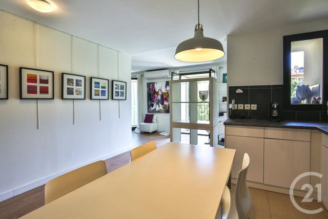 Appartement F3 à vendre - 3 pièces - 92.0 m2 - NICE - 06 - PROVENCE-ALPES-COTE-D-AZUR - Century 21 Lafage Transactions Appartement F3 à vendre - 3 pièces - 92.0 m2 - NICE - 06 - PROVENCE-ALPES-COTE-D-AZUR - Century 21 Lafage Transactions