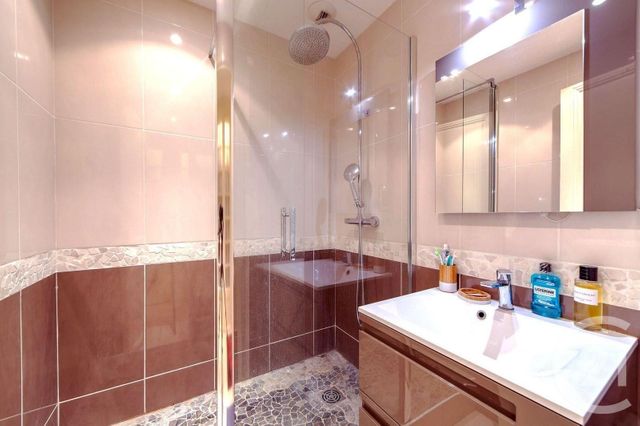 Appartement F4 à vendre - 4 pièces - 115.0 m2 - NICE - 06 - PROVENCE-ALPES-COTE-D-AZUR - Century 21 Lafage Transactions Appartement F4 à vendre - 4 pièces - 115.0 m2 - NICE - 06 - PROVENCE-ALPES-COTE-D-AZUR - Century 21 Lafage Transactions
