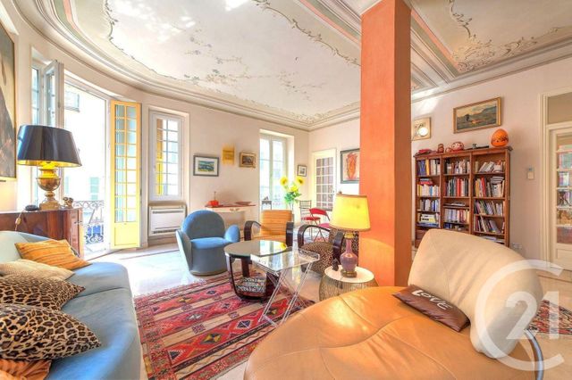 Appartement F4 à vendre - 4 pièces - 115.0 m2 - NICE - 06 - PROVENCE-ALPES-COTE-D-AZUR - Century 21 Lafage Transactions Appartement F4 à vendre - 4 pièces - 115.0 m2 - NICE - 06 - PROVENCE-ALPES-COTE-D-AZUR - Century 21 Lafage Transactions