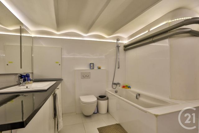 Appartement F4 à vendre - 4 pièces - 75.84 m2 - NICE - 06 - PROVENCE-ALPES-COTE-D-AZUR - Century 21 Lafage Transactions Appartement F4 à vendre - 4 pièces - 75.84 m2 - NICE - 06 - PROVENCE-ALPES-COTE-D-AZUR - Century 21 Lafage Transactions