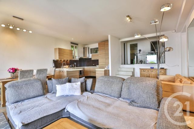 Appartement F4 à vendre - 4 pièces - 75.84 m2 - NICE - 06 - PROVENCE-ALPES-COTE-D-AZUR - Century 21 Lafage Transactions Appartement F4 à vendre - 4 pièces - 75.84 m2 - NICE - 06 - PROVENCE-ALPES-COTE-D-AZUR - Century 21 Lafage Transactions