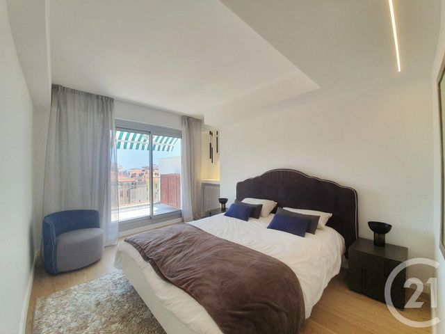 Afficher la photo en grand Appartement F4 à vendre - 4 pièces - 116.0 m2 - NICE - 06 - PROVENCE-ALPES-COTE-D-AZUR - Century 21 Lafage Transactions
