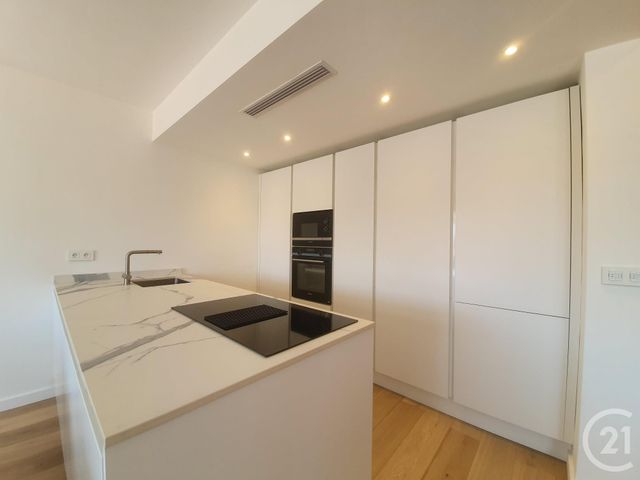 Afficher la photo en grand Appartement F4 à vendre - 4 pièces - 116.0 m2 - NICE - 06 - PROVENCE-ALPES-COTE-D-AZUR - Century 21 Lafage Transactions