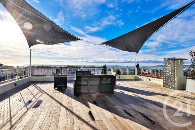 Appartement F4 à vendre - 5 pièces - 131.0 m2 - ST LAURENT DU VAR - 06 - PROVENCE-ALPES-COTE-D-AZUR - Century 21 Lafage Transactions