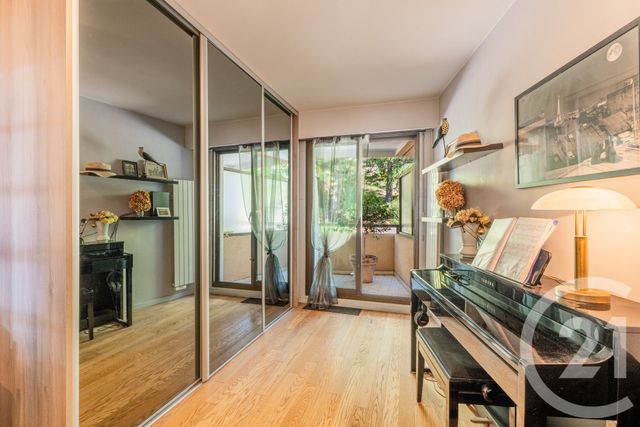 Appartement F4 à vendre - 4 pièces - 91.0 m2 - NICE - 06 - PROVENCE-ALPES-COTE-D-AZUR - Century 21 Lafage Transactions