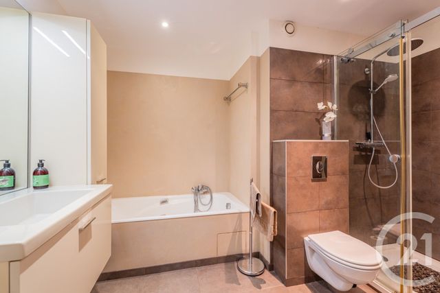 Appartement F4 à vendre - 4 pièces - 91.0 m2 - NICE - 06 - PROVENCE-ALPES-COTE-D-AZUR - Century 21 Lafage Transactions