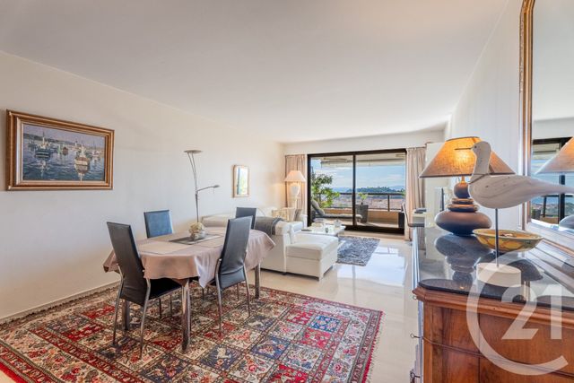Appartement F4 à vendre - 4 pièces - 91.0 m2 - NICE - 06 - PROVENCE-ALPES-COTE-D-AZUR - Century 21 Lafage Transactions