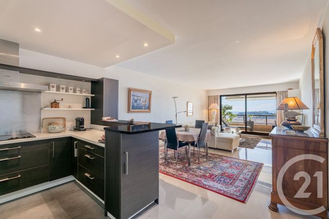 Appartement F4 à vendre - 4 pièces - 91.0 m2 - NICE - 06 - PROVENCE-ALPES-COTE-D-AZUR - Century 21 Lafage Transactions