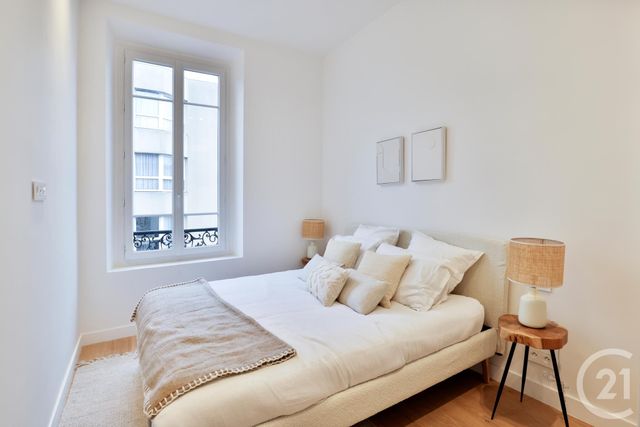 Appartement F5 à vendre - 5 pièces - 135.0 m2 - NICE - 06 - PROVENCE-ALPES-COTE-D-AZUR - Century 21 Lafage Transactions