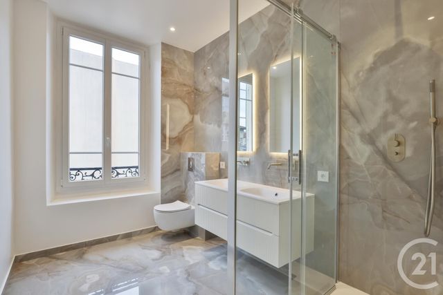 Appartement F5 à vendre - 5 pièces - 135.0 m2 - NICE - 06 - PROVENCE-ALPES-COTE-D-AZUR - Century 21 Lafage Transactions