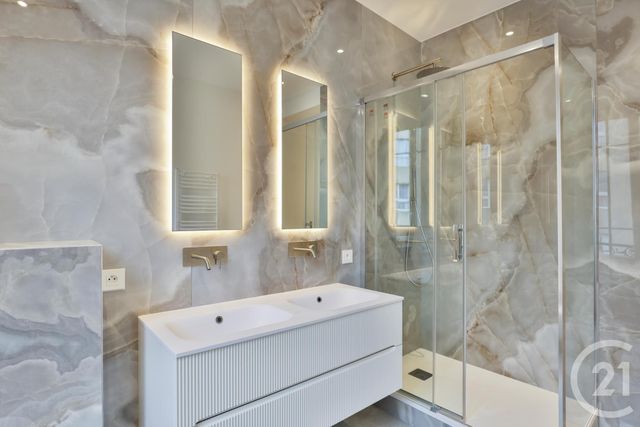 Appartement F5 à vendre - 5 pièces - 135.0 m2 - NICE - 06 - PROVENCE-ALPES-COTE-D-AZUR - Century 21 Lafage Transactions