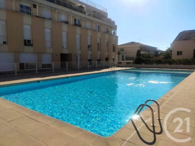 Afficher la photo en grand Appartement F1 à vendre - 1 pièce - 30.5 m2 - VILLENEUVE LOUBET - 06 - PROVENCE-ALPES-COTE-D-AZUR - Century 21 Lafage Transactions