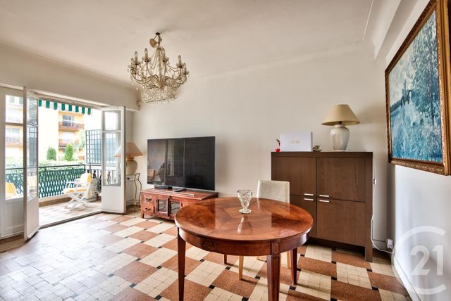 Afficher la photo en grand Appartement F3 à vendre - 3 pièces - 65.49 m2 - NICE - 06 - PROVENCE-ALPES-COTE-D-AZUR - Century 21 Lafage Transactions