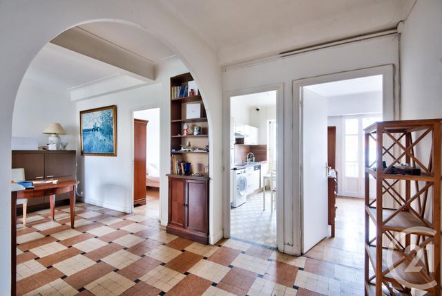 Afficher la photo en grand Appartement F3 à vendre - 3 pièces - 65.49 m2 - NICE - 06 - PROVENCE-ALPES-COTE-D-AZUR - Century 21 Lafage Transactions