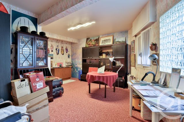 Afficher la photo en grand maison à vendre - 6 pièces - 256.22 m2 - ST LAURENT DU VAR - 06 - PROVENCE-ALPES-COTE-D-AZUR - Century 21 Lafage Transactions