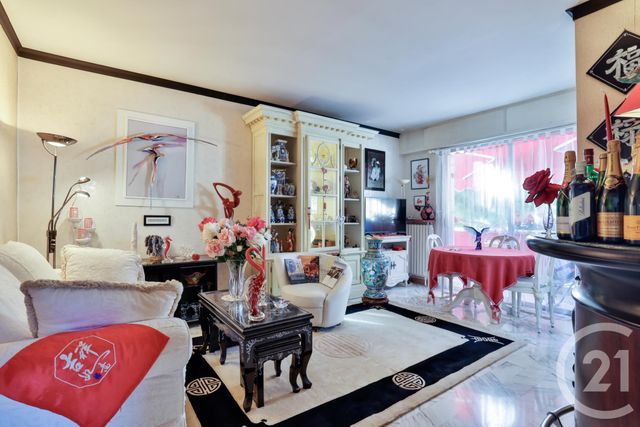 Afficher la photo en grand maison à vendre - 6 pièces - 256.22 m2 - ST LAURENT DU VAR - 06 - PROVENCE-ALPES-COTE-D-AZUR - Century 21 Lafage Transactions