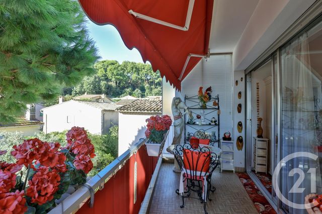 Afficher la photo en grand maison à vendre - 6 pièces - 256.22 m2 - ST LAURENT DU VAR - 06 - PROVENCE-ALPES-COTE-D-AZUR - Century 21 Lafage Transactions